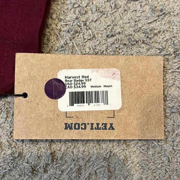 Yeti bear graphic t-shirt - Picture 3 of 4